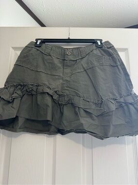 Women’s Asymmetrical Ruffle Skirt - Olive Green